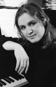 Artist photo of Dahlkvist, Julia - Piano
