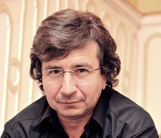 Artist photo of Arkadi Zenzipr - Piano