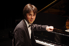 Artist photo of Sergey Korolev - Klavier