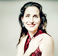 Artist photo of Davila, Pia - Soprano