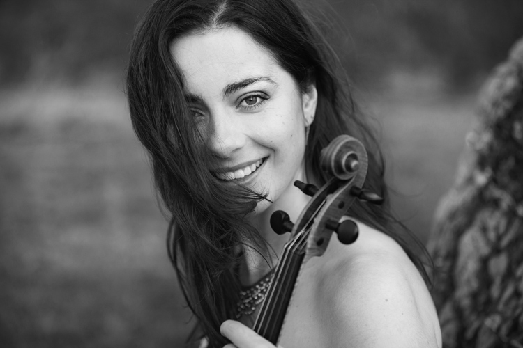 Artist photo of Markta Janoukov - Violin