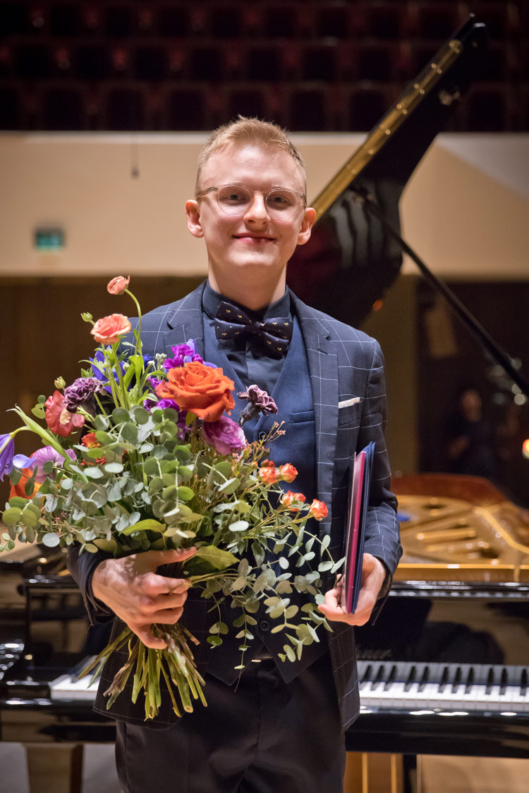 Konzertmitschnitt im Rahmen des Bachfestes Leipzig durch GENUIN  Neue Aufnahme mit dem Bachpreisträger Jan Čmejla im Gewandhaus Leipzig