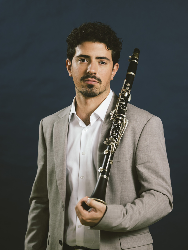 Dolby-Atmos-Produktion für Elad Navon Klarinettist Elad Navon erhält GENUIN-Sonderpreis beim Internationalen Musikwettbewerb der ARD 2025